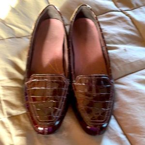 Clarks flats size 7. Barely worn